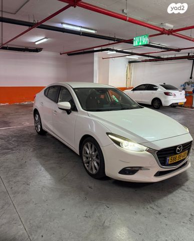 מאזדה 3