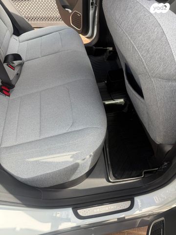 ג׳ילי Geometry C