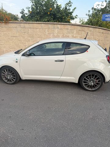 אלפא רומיאו מיטו