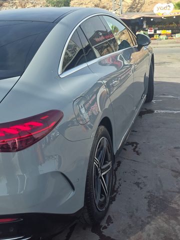 מודעת רכב מרצדס-בנץ EQE