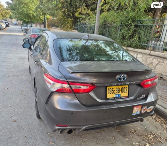 טויוטה קאמרי