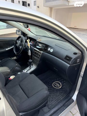 מודעת רכב טויוטה קורולה