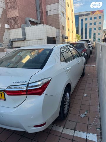 טויוטה קורולה