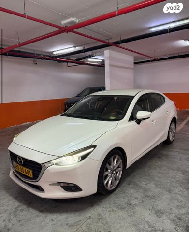 מאזדה 3