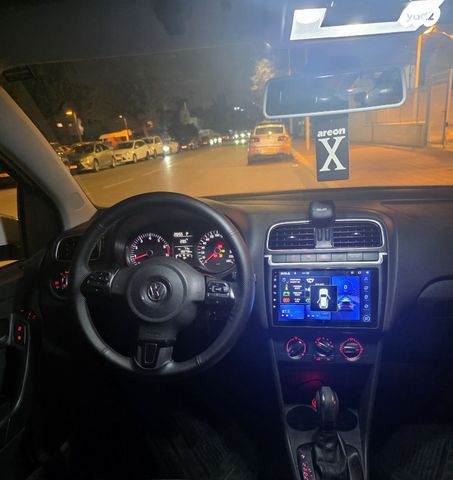 פולקסווגן פולו 