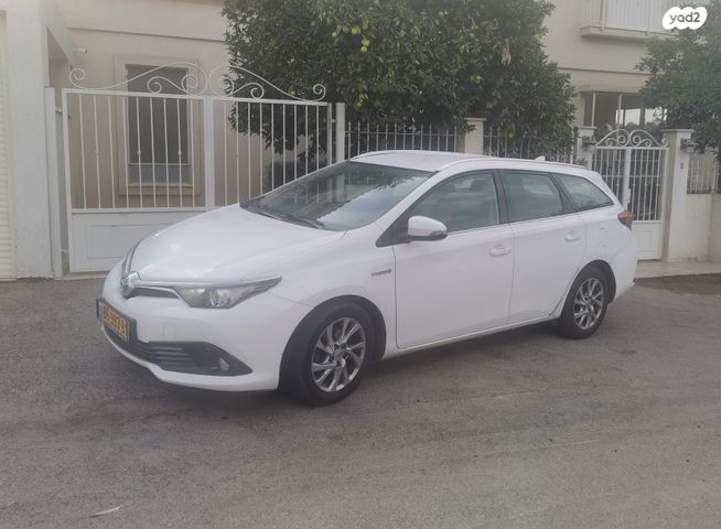 מודעת רכב טויוטה אוריס