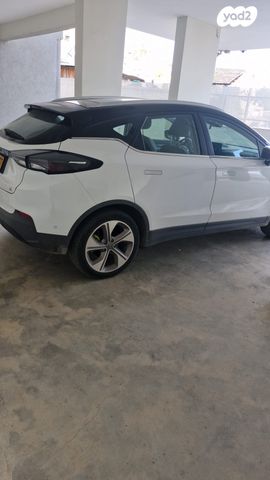 ג׳ילי Geometry C