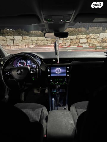 סקודה אוקטביה