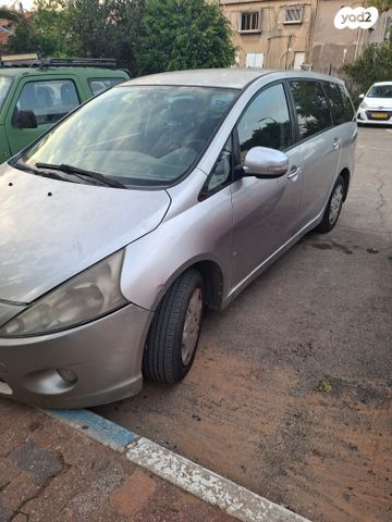 מיצובישי גרנדיס