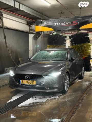 מודעת רכב מאזדה 3