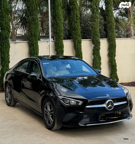 מודעת רכב מרצדס-בנץ CLA