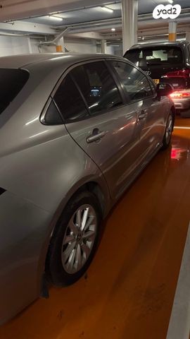 טויוטה קורולה