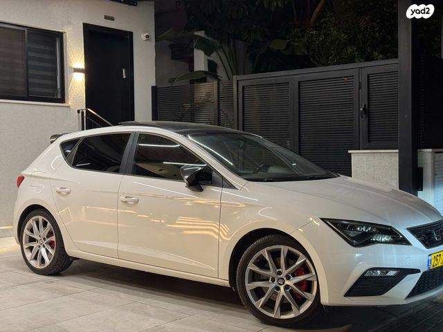 מודעת רכב סיאט לאון