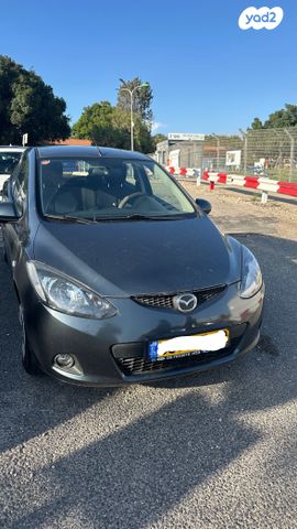 מודעת רכב מאזדה 2