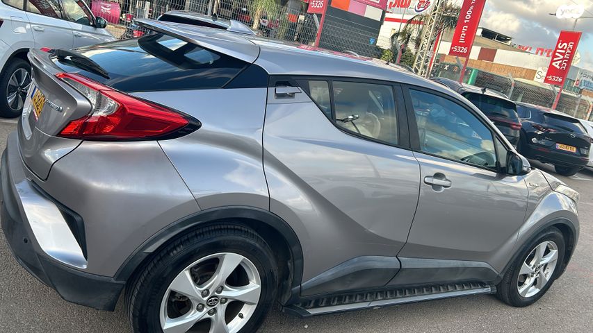 טויוטה C-HR