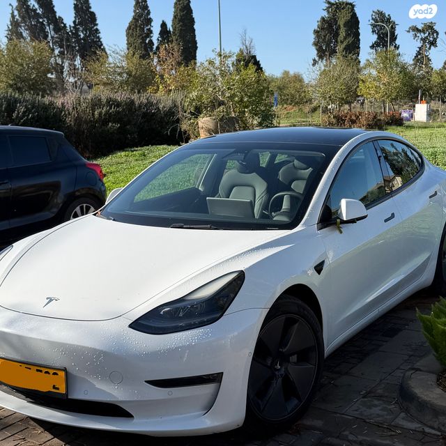 טסלה מודל 3