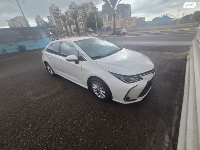 טויוטה קורולה