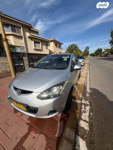 מודעת רכב מאזדה 2