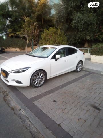 מודעת רכב מאזדה 3
