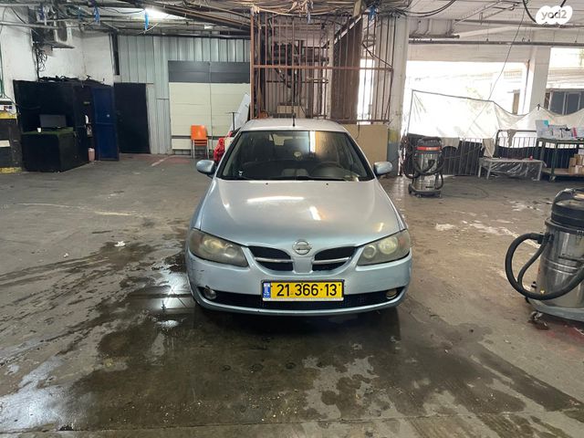 ניסאן אלמרה