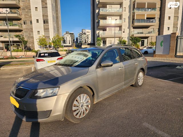 סקודה אוקטביה 