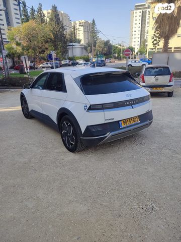 יונדאי איוניק 5