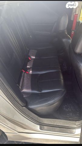 מודעת רכב מאזדה 6