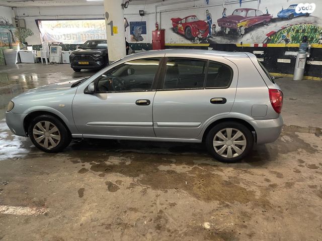 ניסאן אלמרה