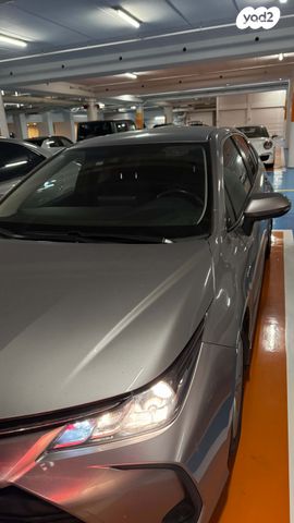 טויוטה קורולה