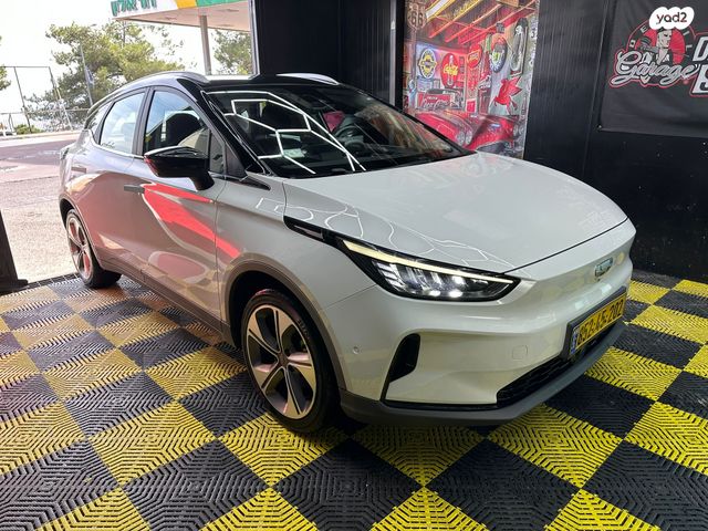 ג׳ילי Geometry C