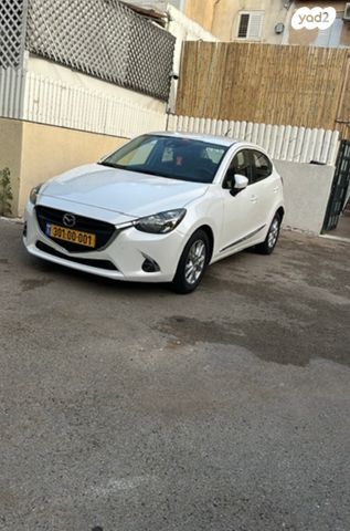 מודעת רכב מאזדה 2