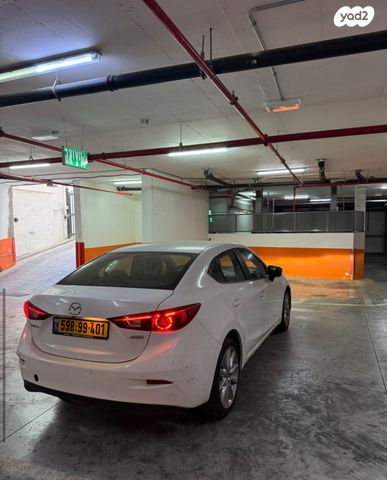 מאזדה 3
