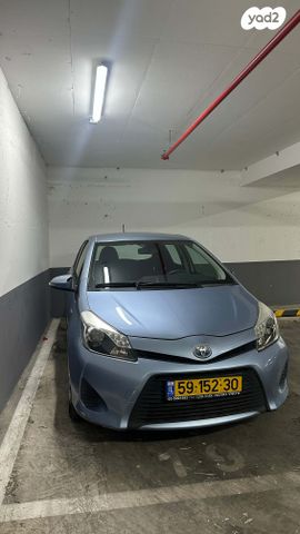 טויוטה יאריס