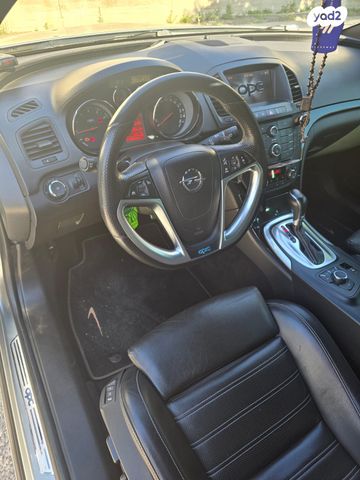 אופל אינסיגניה