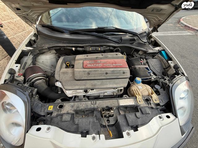 מודעת רכב אלפא רומיאו מיטו