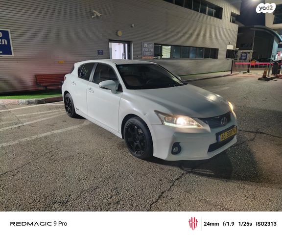 מודעת רכב לקסוס CT