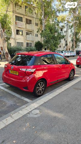 טויוטה יאריס