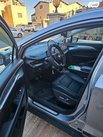 מודעת רכב ג׳ילי Geometry C