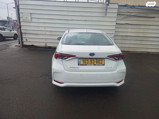 טויוטה קורולה