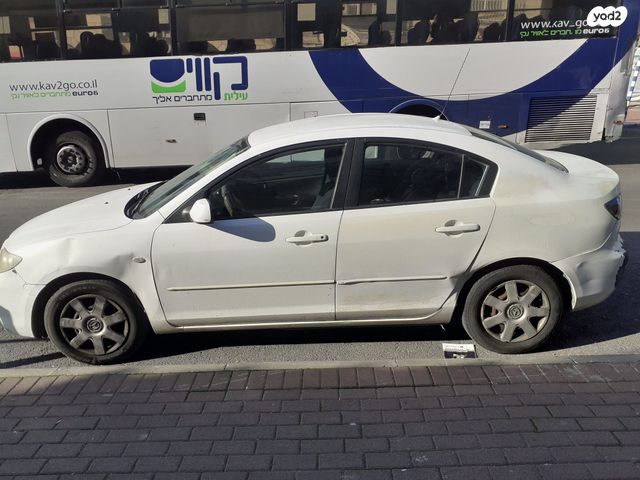 מודעת רכב מאזדה 3