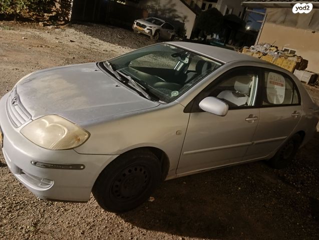 טויוטה קורולה