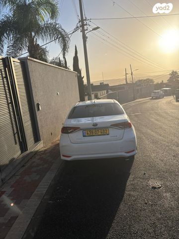 טויוטה קורולה