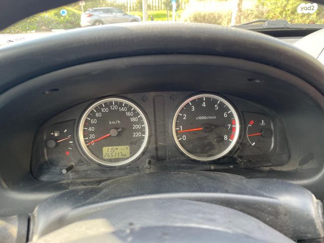 ניסאן אלמרה