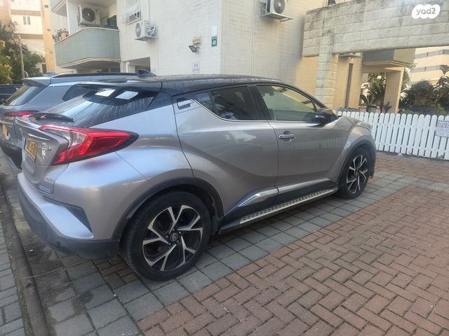 טויוטה C-HR