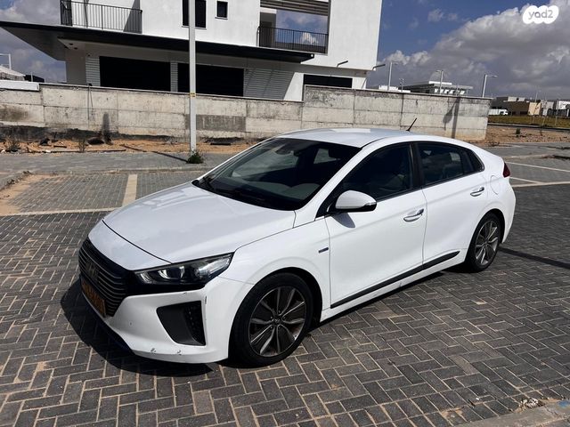 יונדאי איוניק