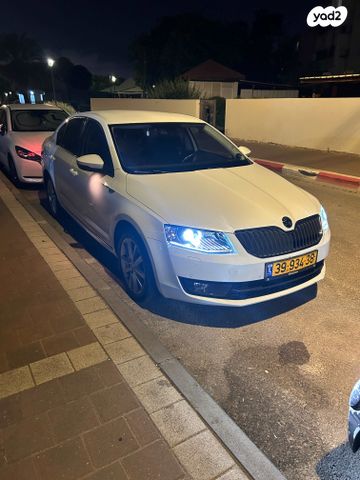 סקודה אוקטביה 