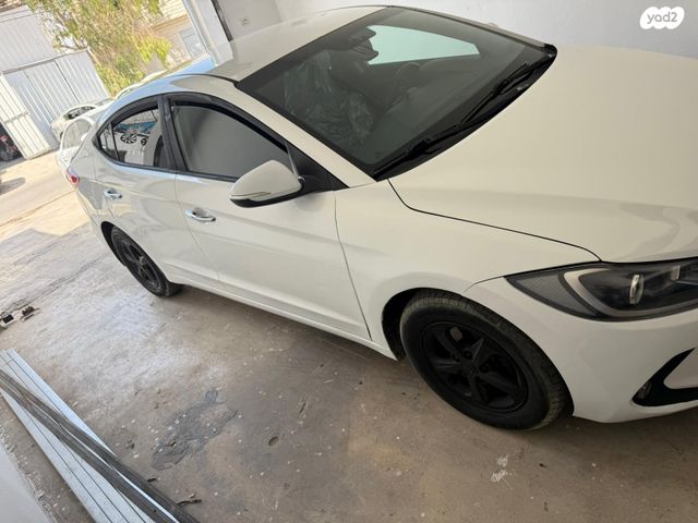 יונדאי אלנטרה