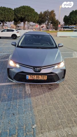 טויוטה קורולה