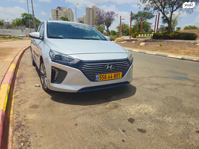 יונדאי איוניק