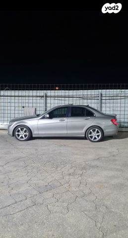 מודעת רכב מרצדס-בנץ C-class